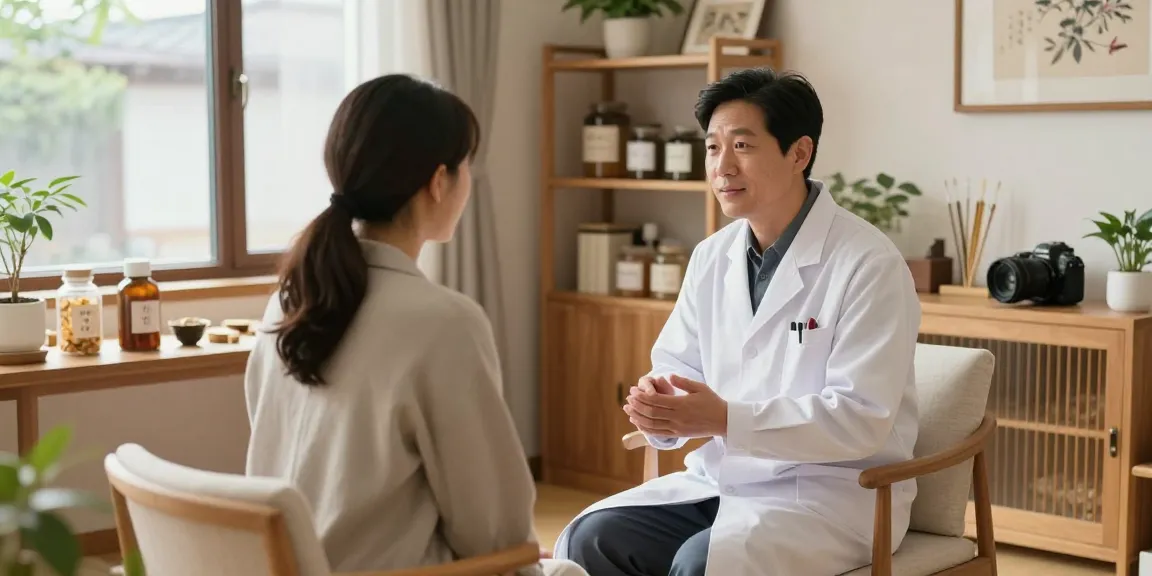 Consultation at 영통한의원 with expert guidance in a serene clinic.